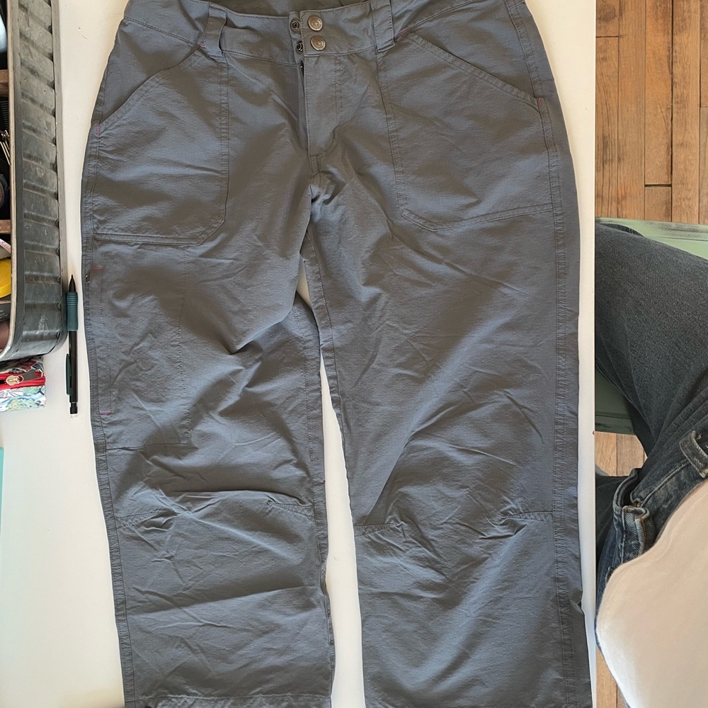Patagonia, low waisted crop pants